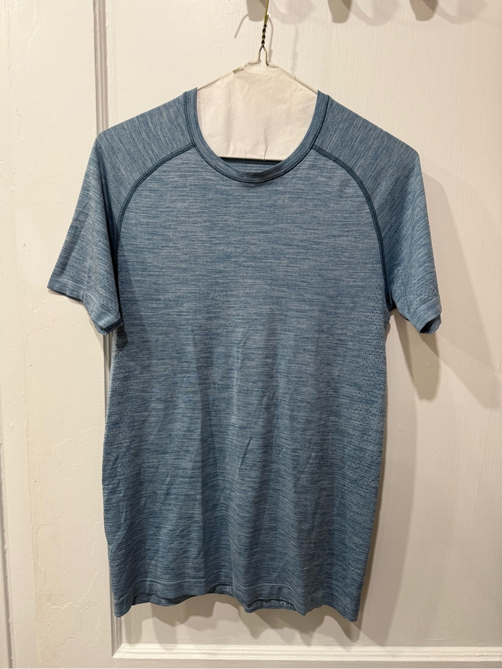 Men's Lululemon Crew Neck Athletic T-Shirt Tee Running Fitness Exercise Blue XS